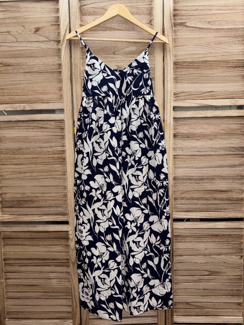 A New Day Floral Seersucker Maxi Dress Navy Cream Pockets Smocked Back XS